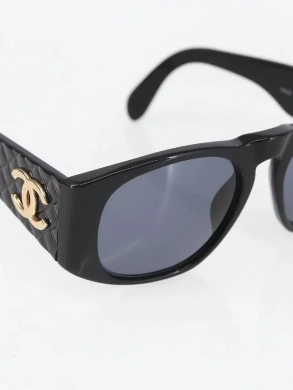 CHANEL Sunglasses plastic Black CC Auth 156144